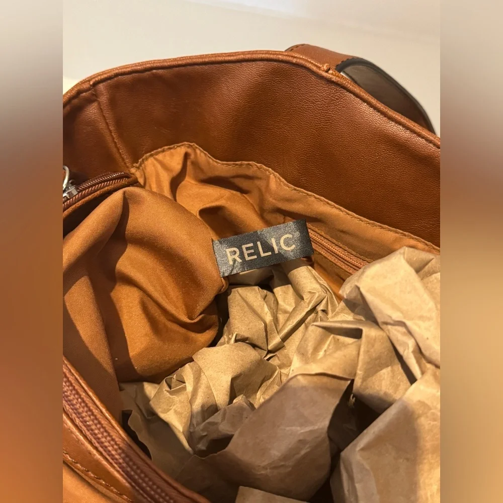 Relic Shoulder Bag - Picture 8 of 15